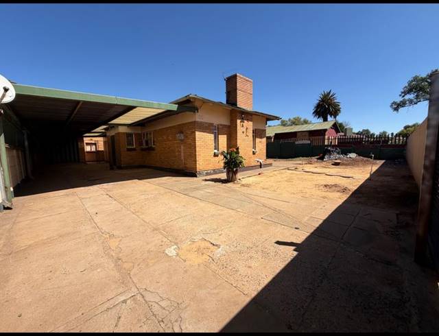 3 BEDROOM HOUSE FOR SALE IN VANDERBIJLPARK CE 1